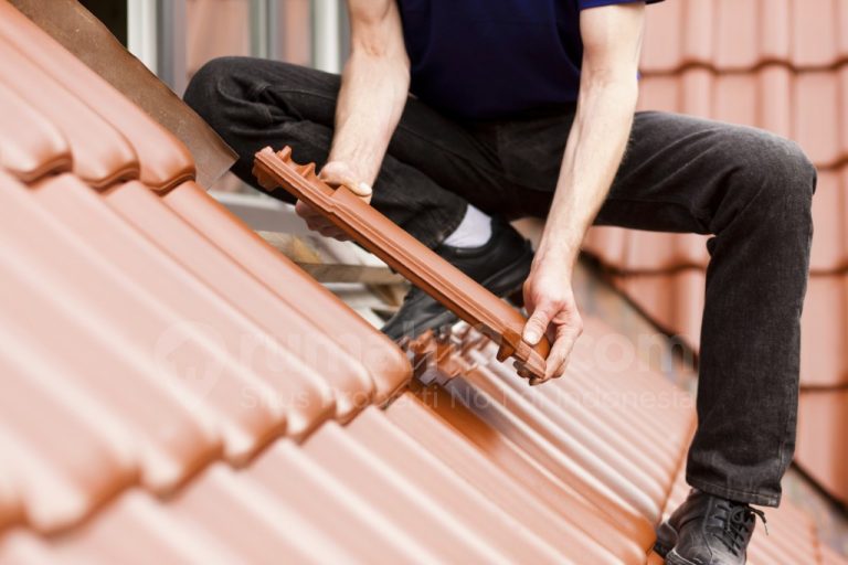 Cara Memperbaiki Atap Rumah Bocor